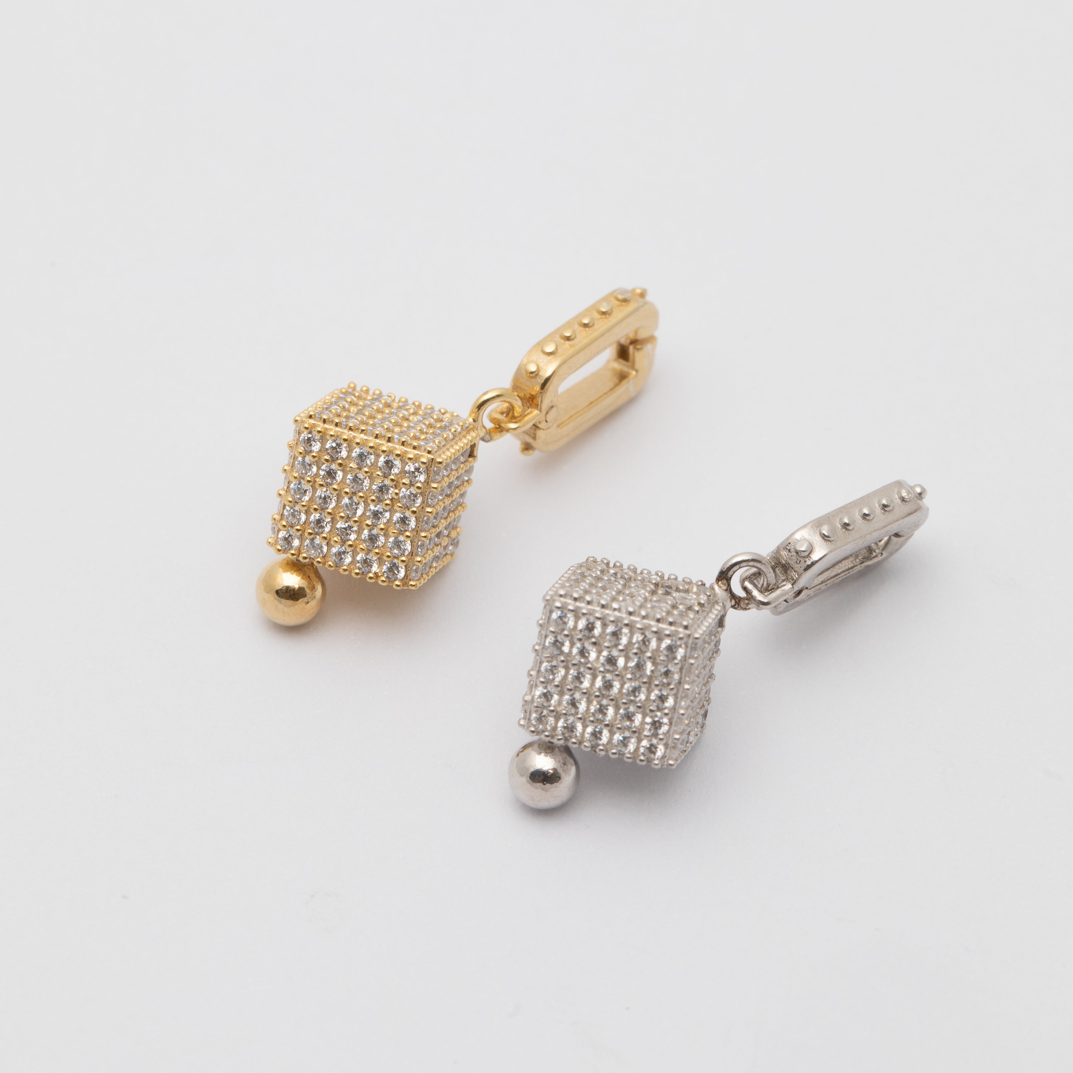 TRACE CUBE PAVÉ CHARM